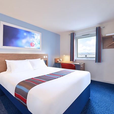 Ramada Encore Milton Keynes Eksteriør bilde